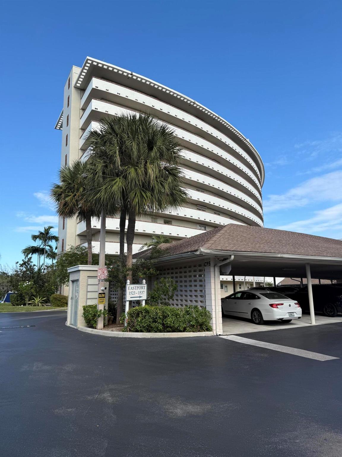 HILLSBORO COVE CONDO - Residential Lease