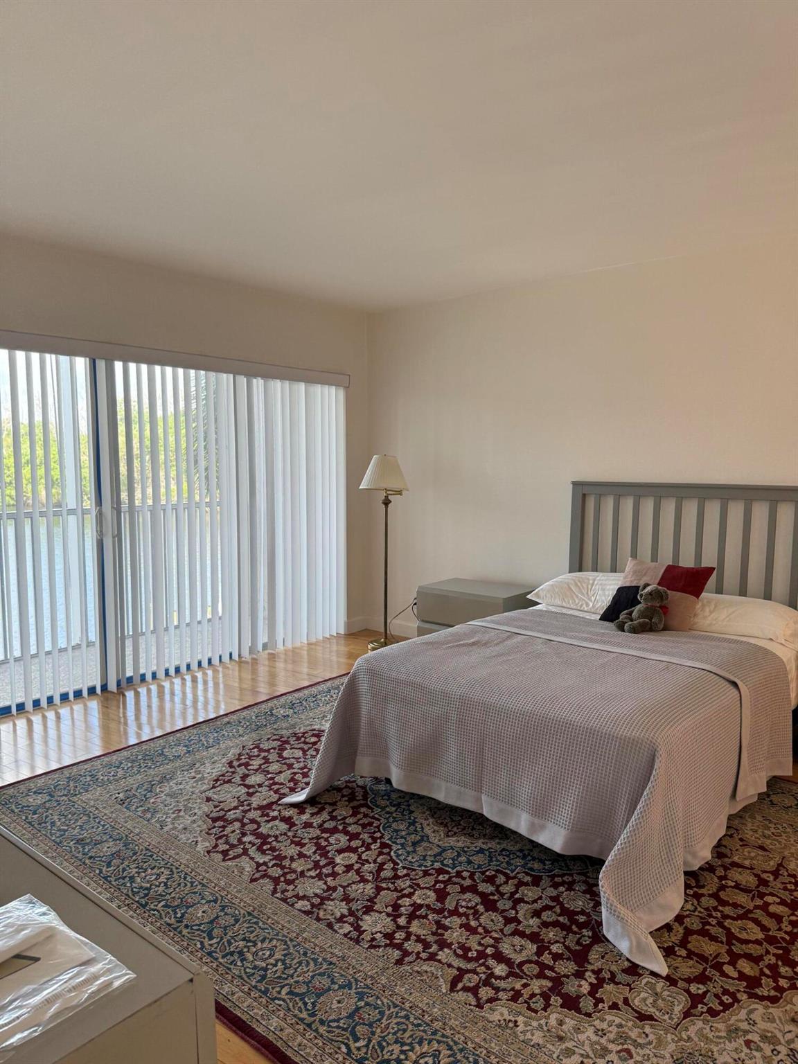 HILLSBORO COVE CONDO - Residential Lease