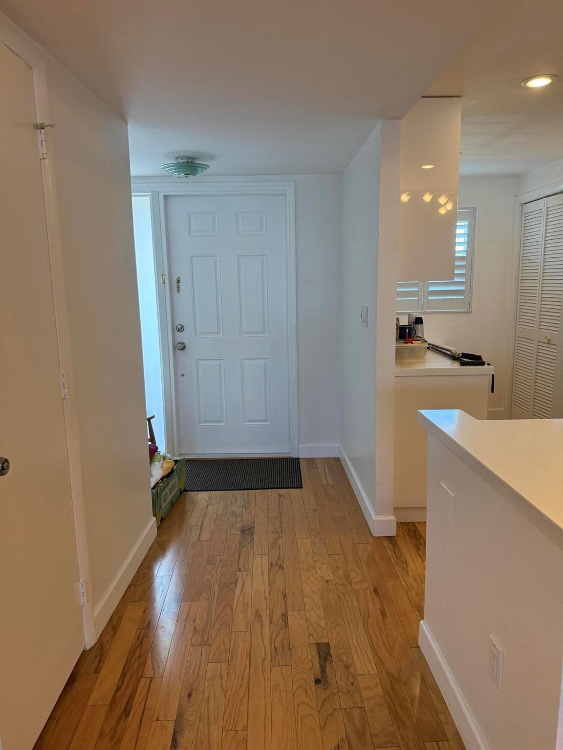 HILLSBORO COVE CONDO - Residential Lease