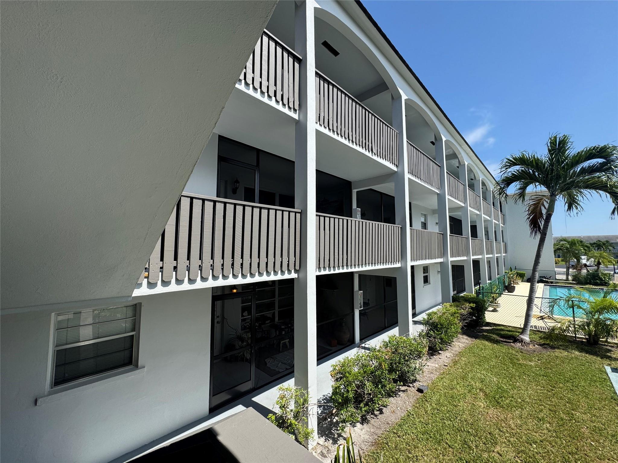 651 Pine Dr 302