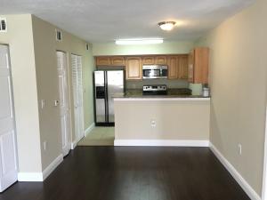 THE CLUB AT ST LUCIE WEST, A CONDOMINIUM - Residential Lease