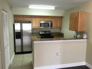 THE CLUB AT ST LUCIE WEST, A CONDOMINIUM - Residential Lease