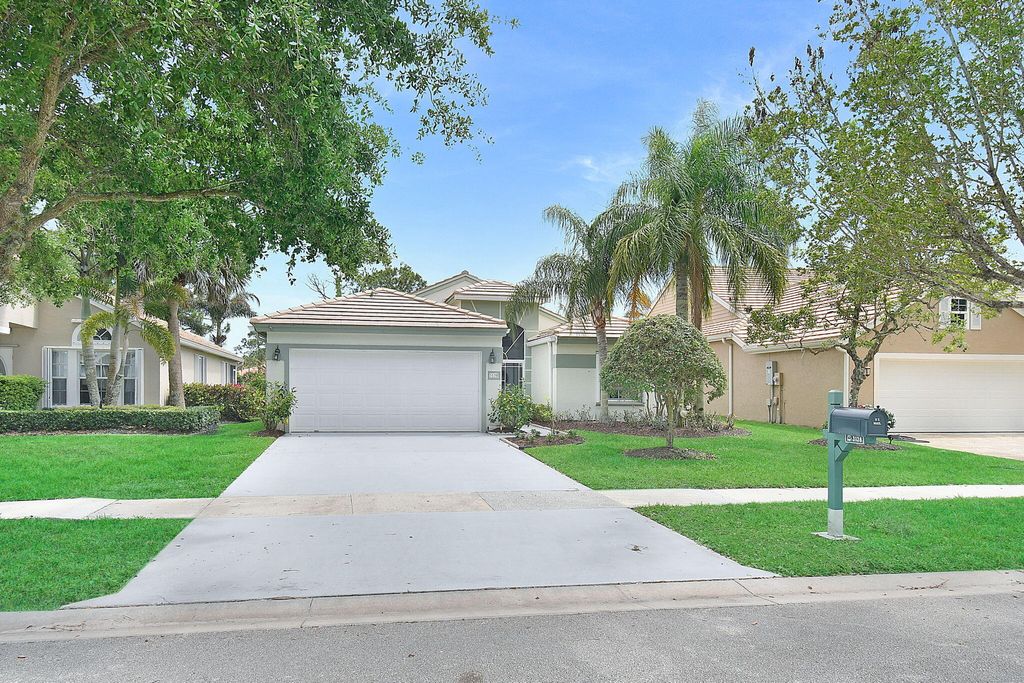 Photo of 3138 SE Brierwood Place, Stuart, FL 34997 (MLS # B26017514)