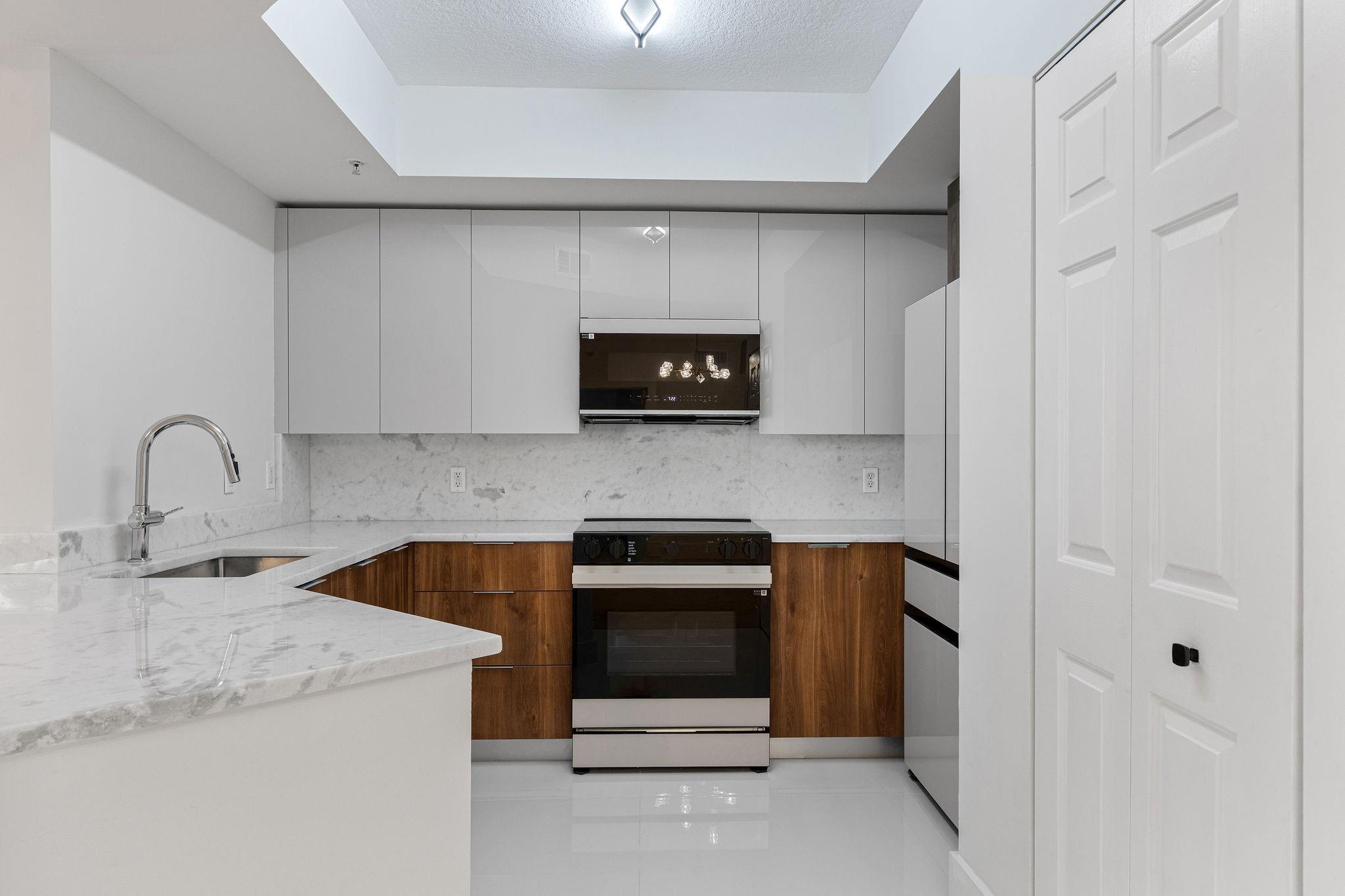 Lauderdale One - Residential