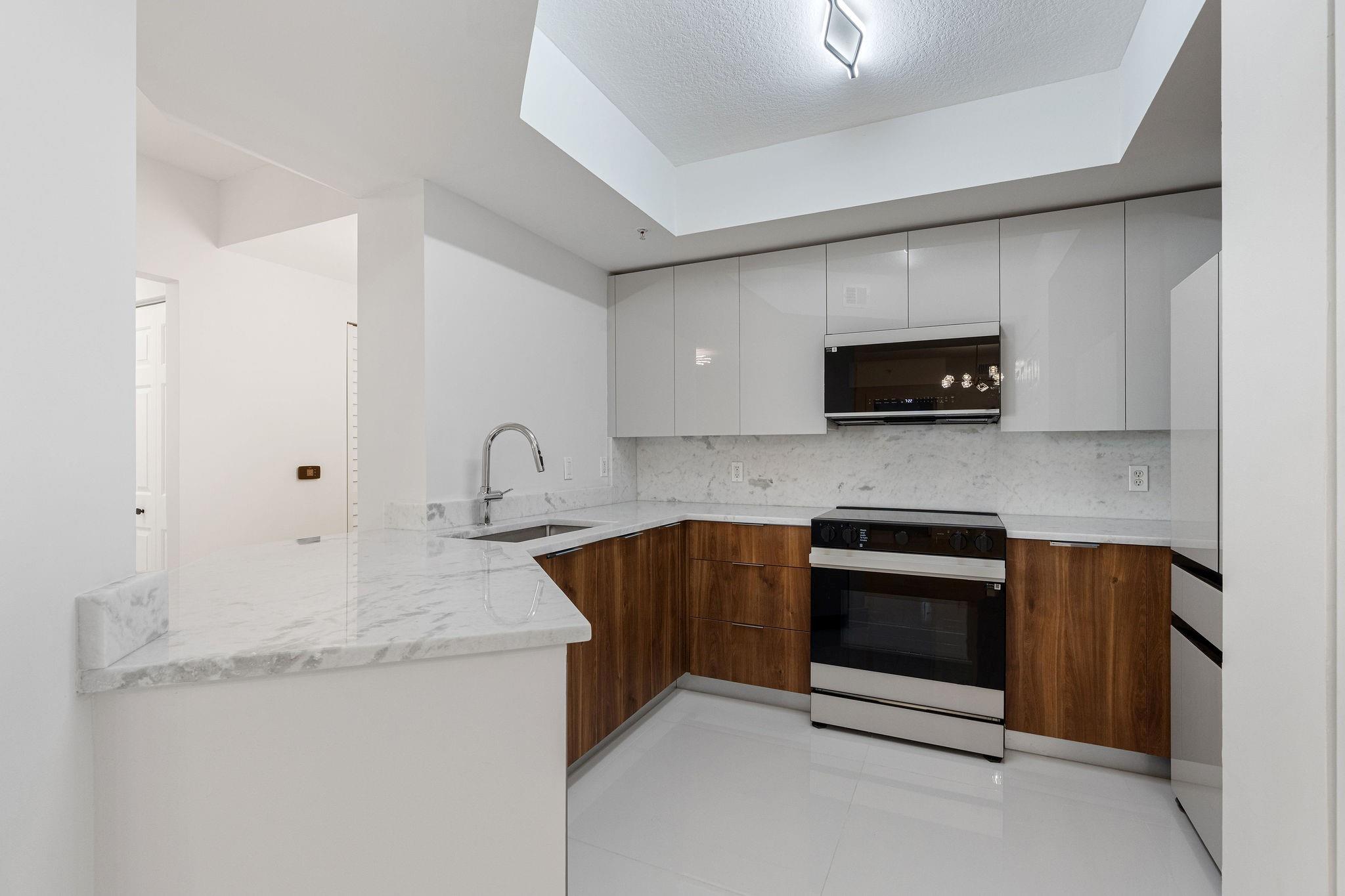 Lauderdale One - Residential