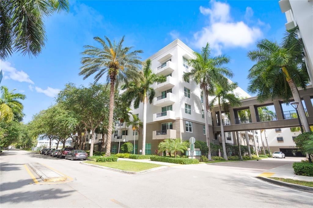 Lauderdale One - Residential
