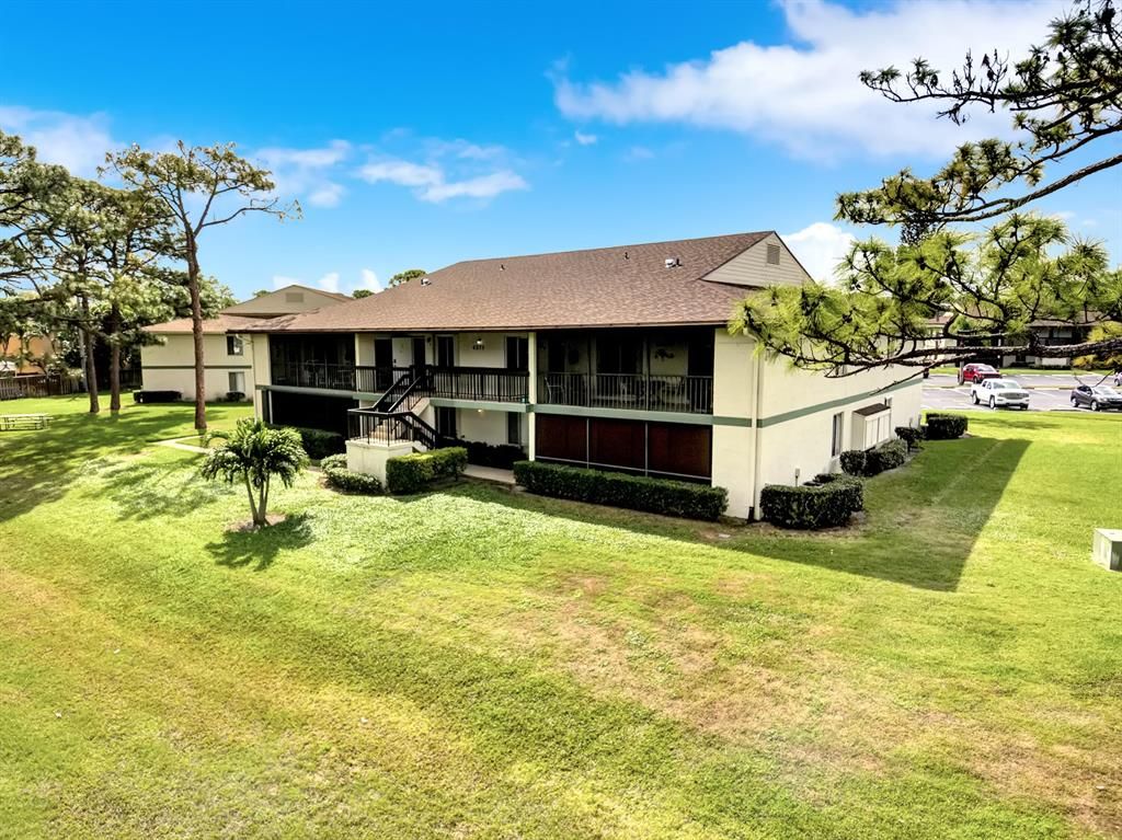 Photo of 6271 Chasewood Drive #G, Jupiter, FL 33458 (MLS # R10705339)