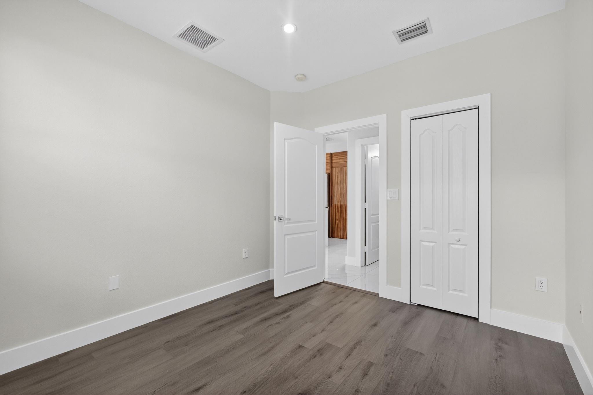 Grand Lakes Ph 01 - Residential Lease