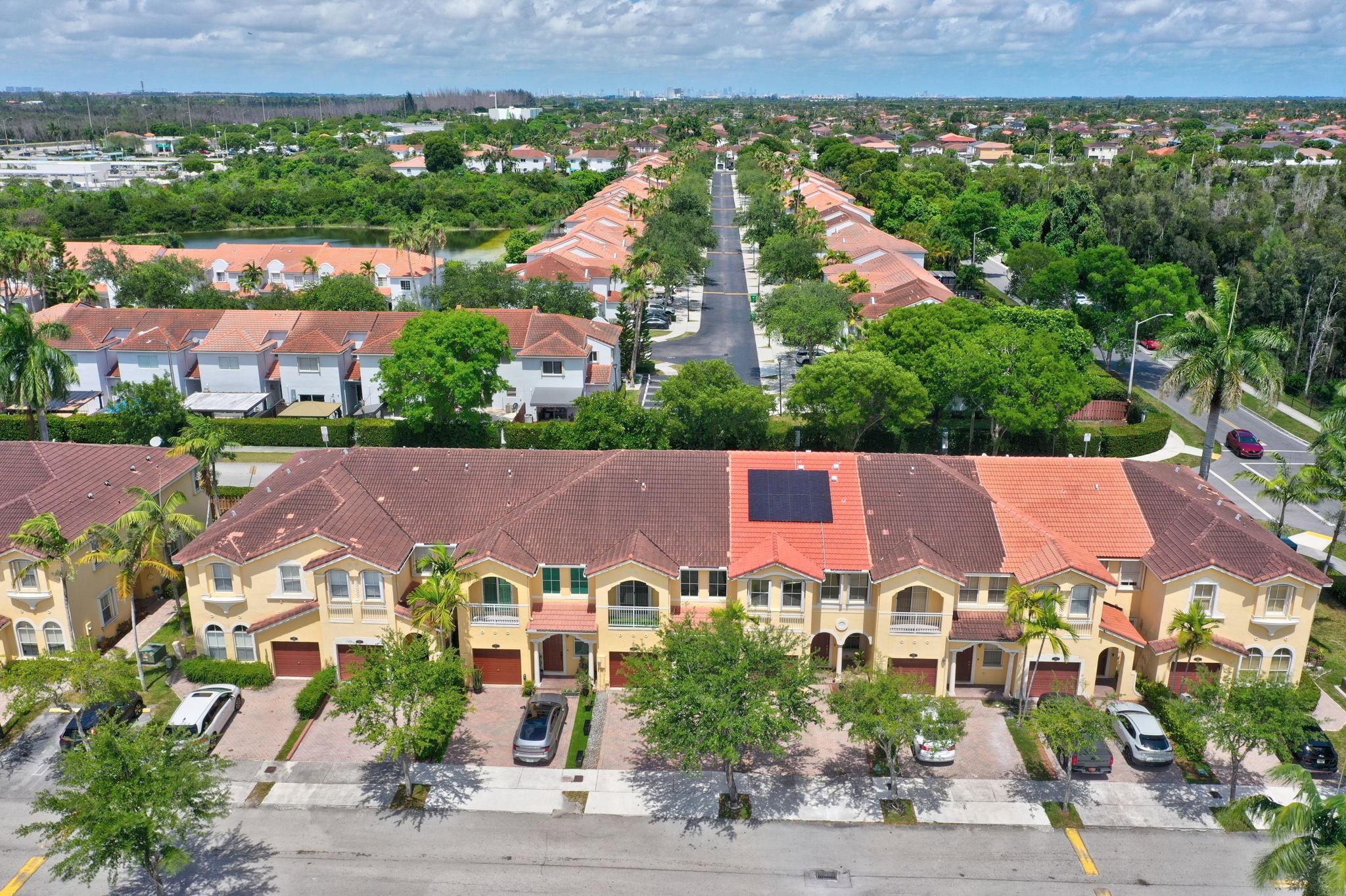 Grand Lakes Ph 01 - Residential Lease