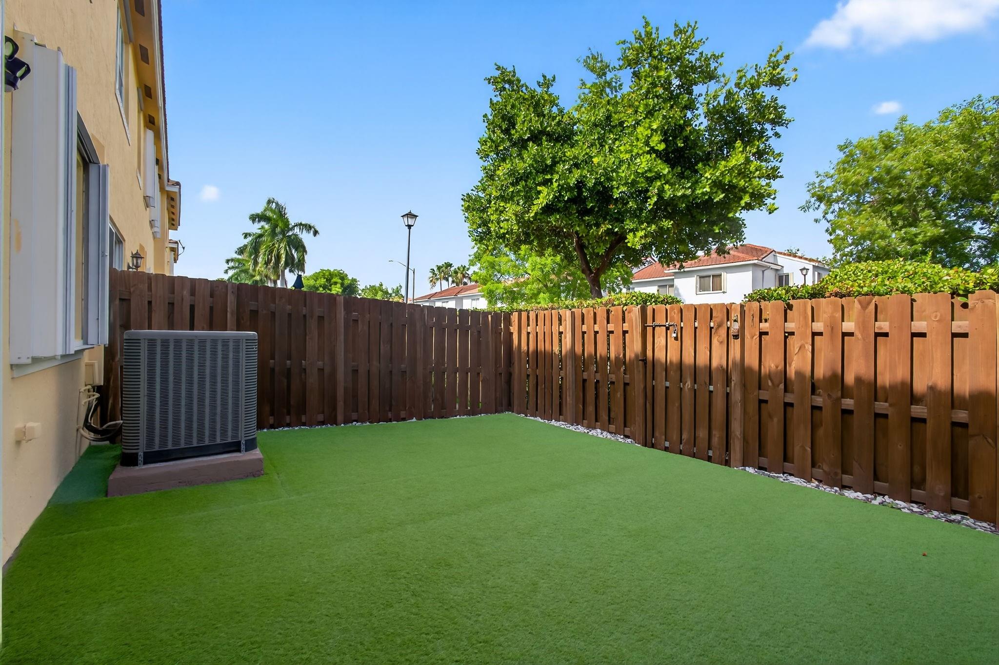 Grand Lakes Ph 01 - Residential Lease