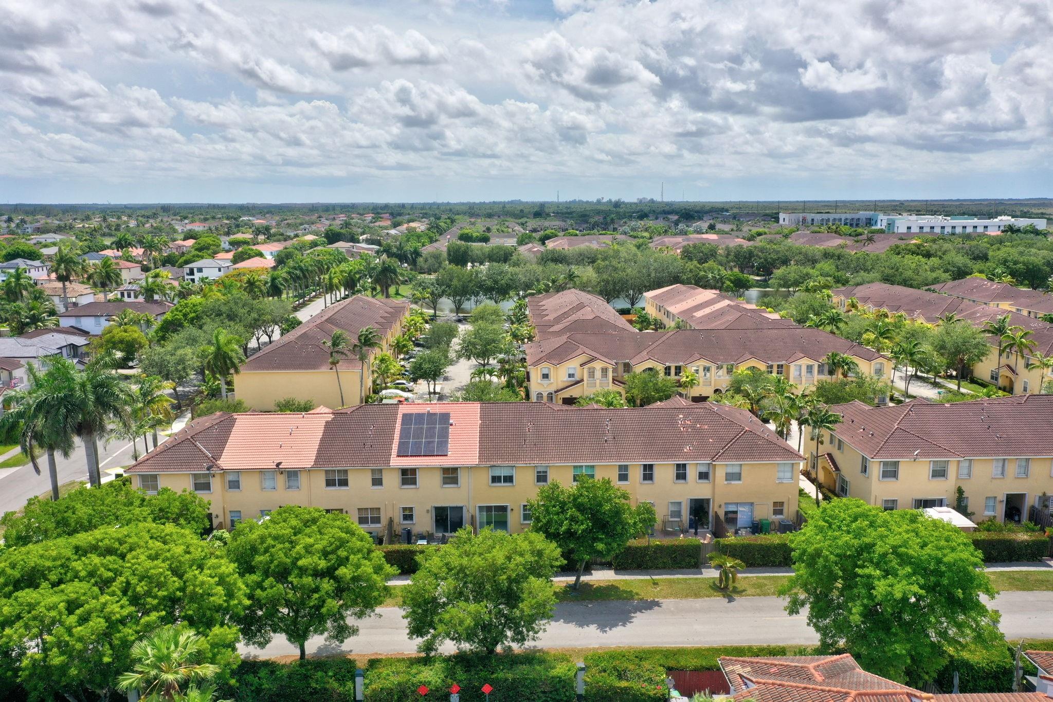 Grand Lakes Ph 01 - Residential Lease