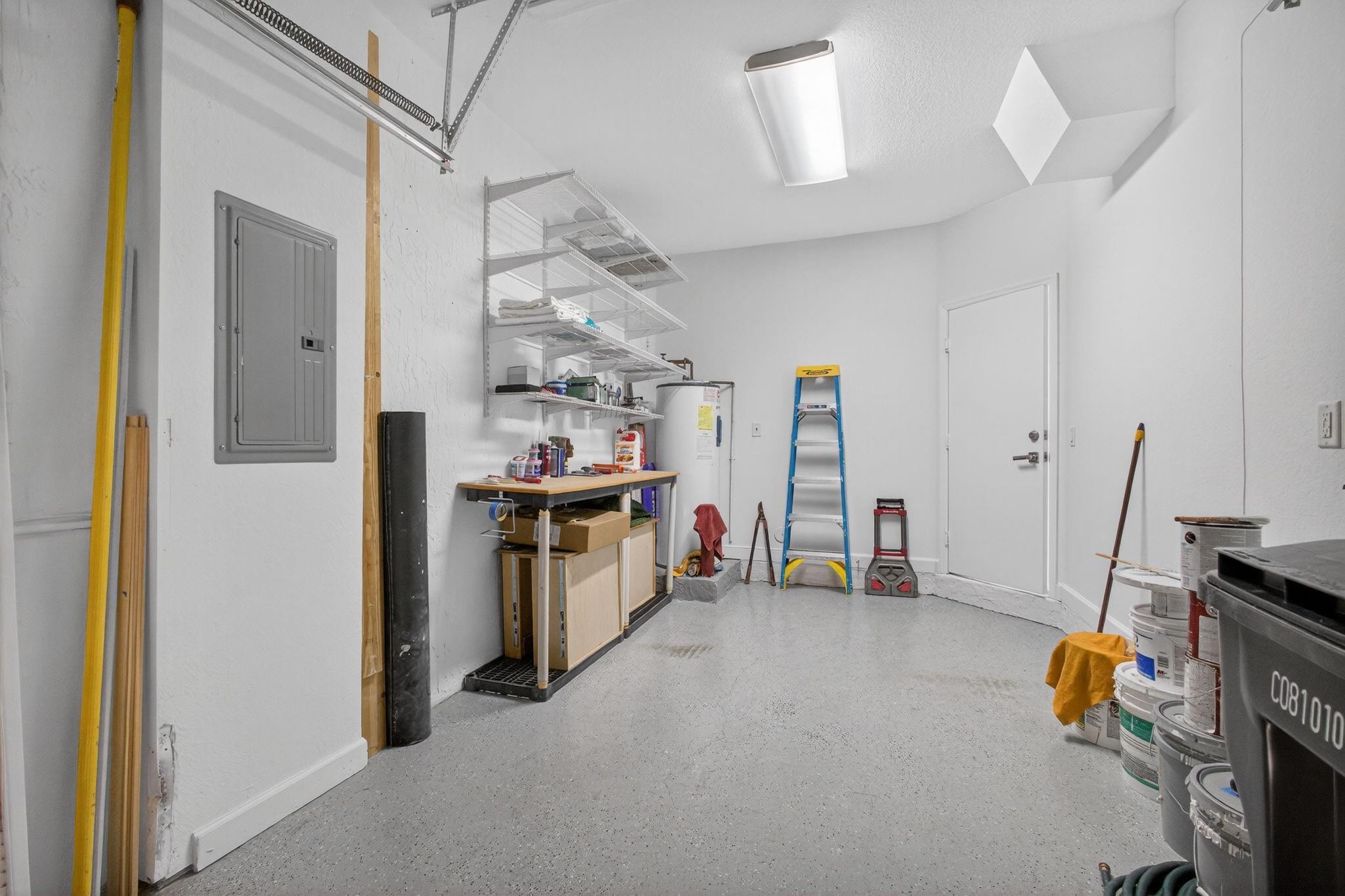 Grand Lakes Ph 01 - Residential Lease