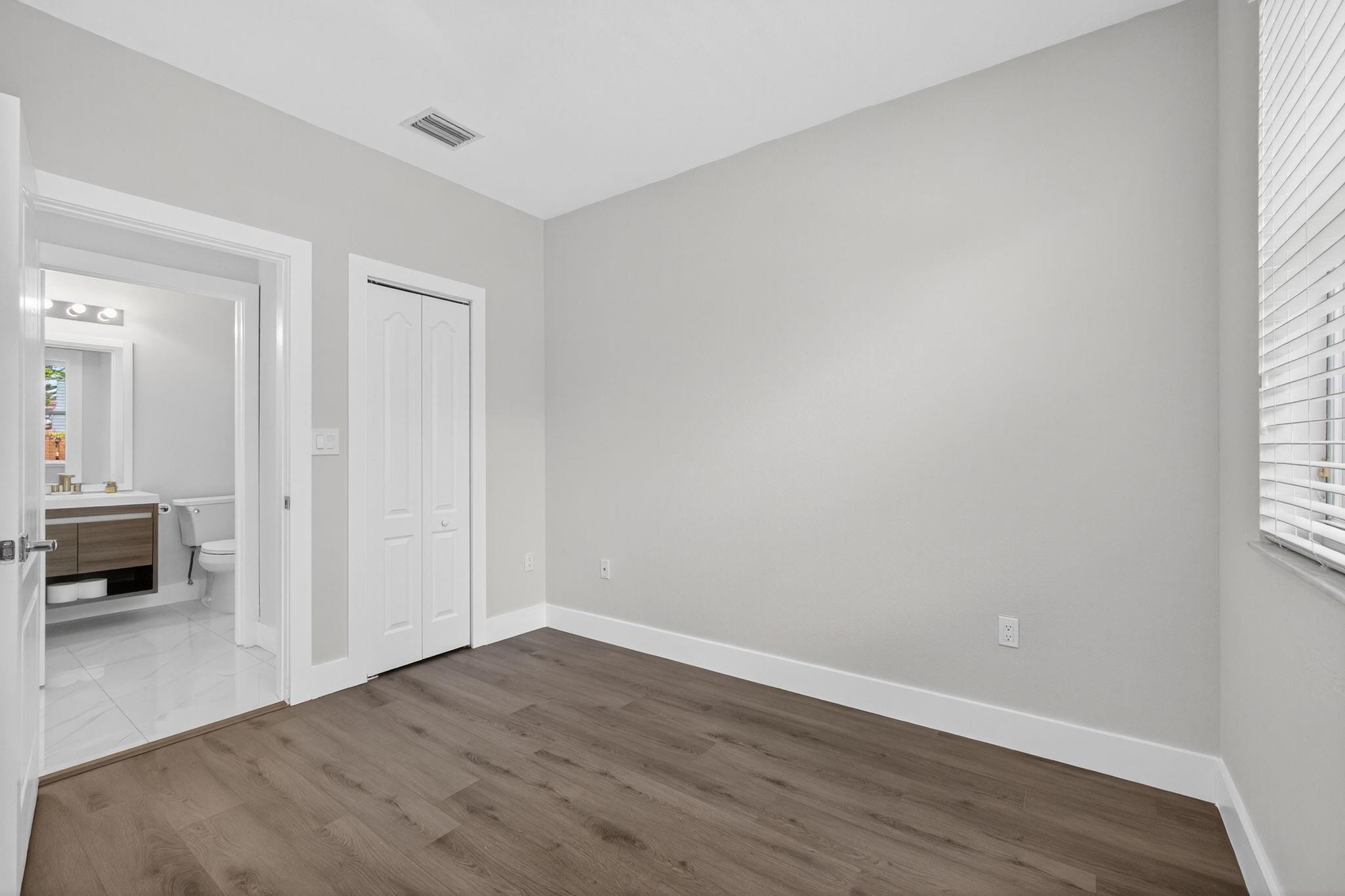 Grand Lakes Ph 01 - Residential Lease