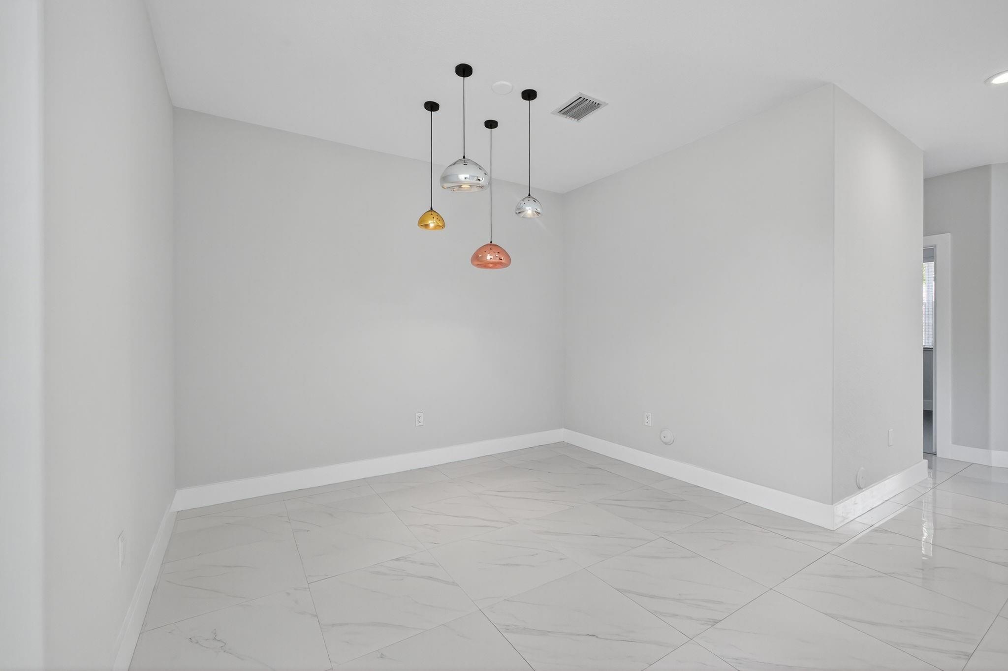 Grand Lakes Ph 01 - Residential Lease