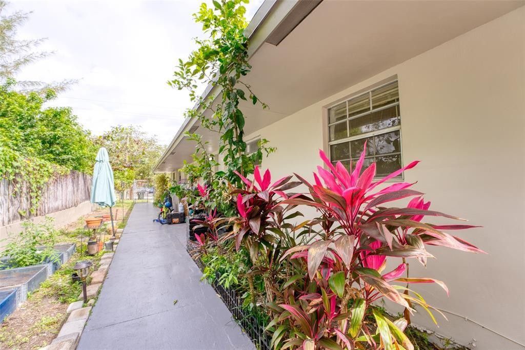 Photo of 801 SW 1st Street #801, Dania Beach, FL 33004 (MLS # F10546603)