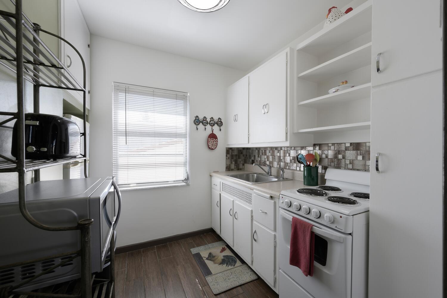 101 S Golfview Road 15