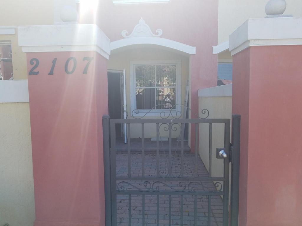 LINKS AT EMERALD DUNES CONDO - Residential Lease