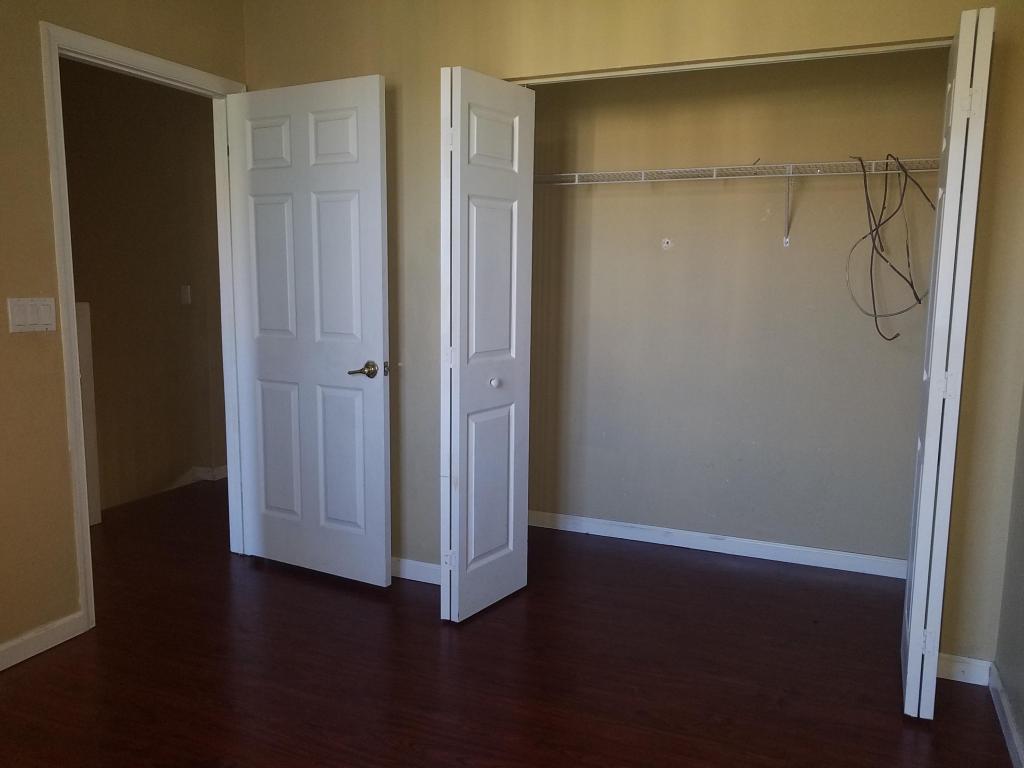 LINKS AT EMERALD DUNES CONDO - Residential Lease