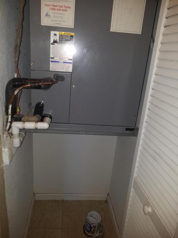 LINKS AT EMERALD DUNES CONDO - Residential Lease