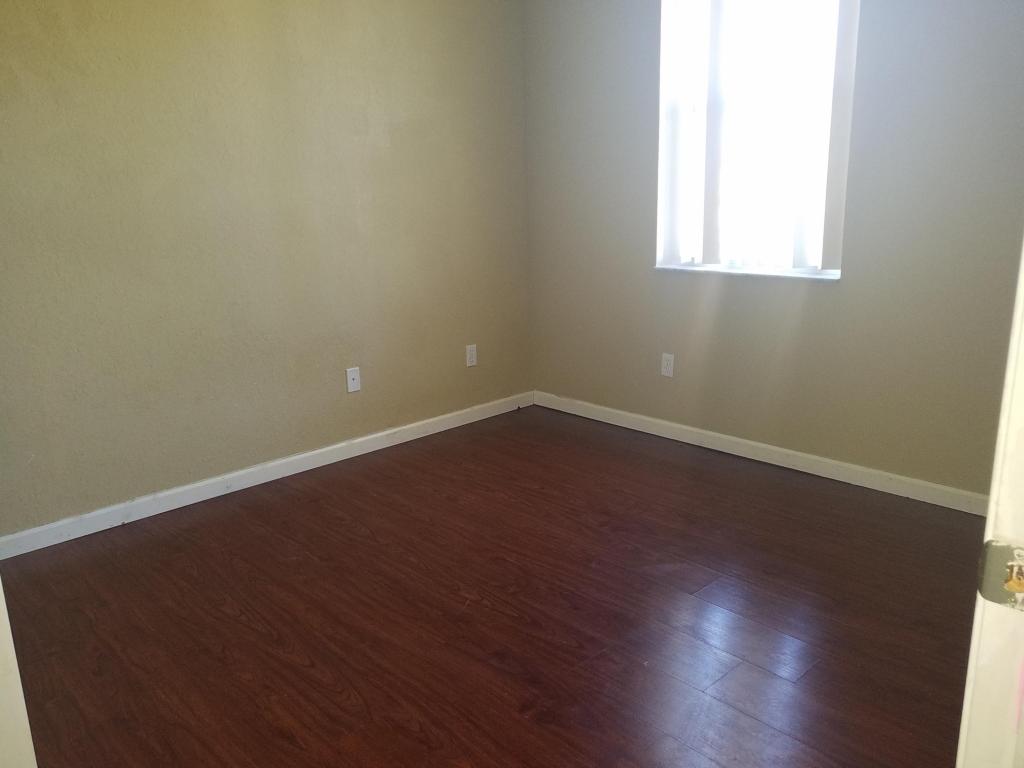 LINKS AT EMERALD DUNES CONDO - Residential Lease