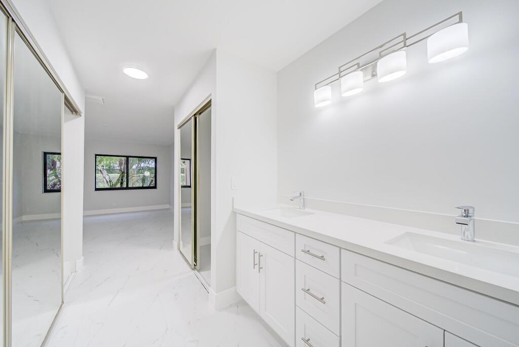 WHISPER WALK SEC C CONDO - Residential