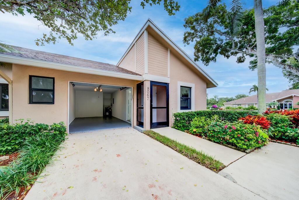 WHISPER WALK SEC C CONDO - Residential