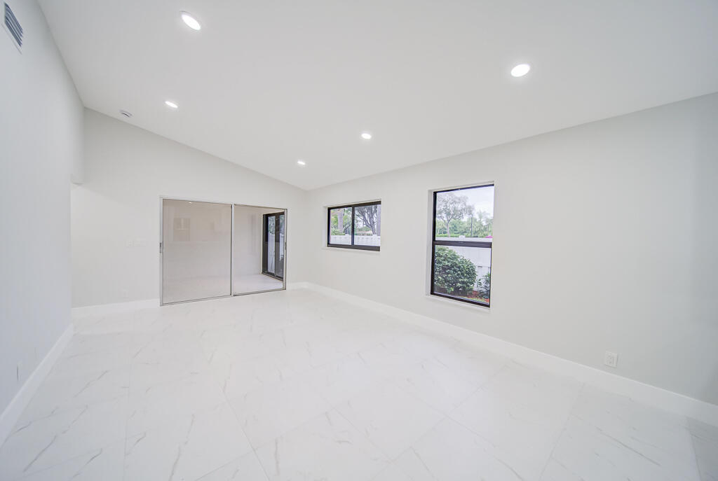 8067 Summerbreeze Lane