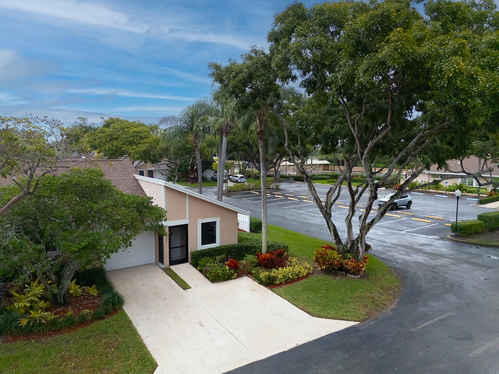 8067 Summerbreeze Lane