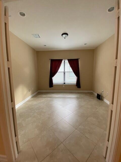 EQUUS - Residential Lease
