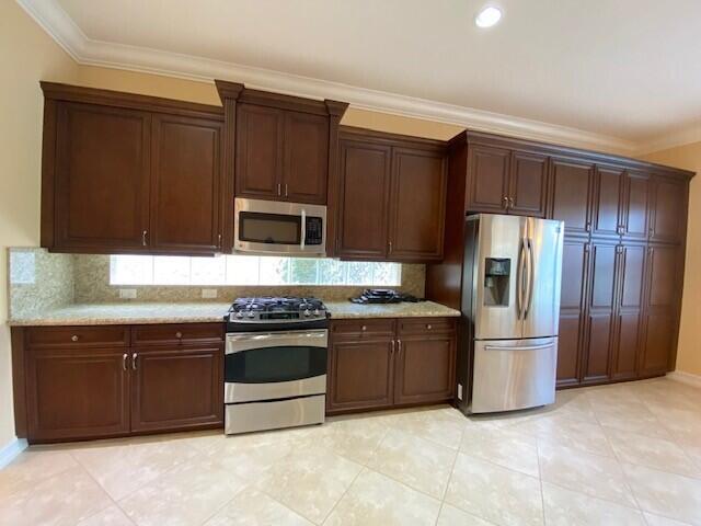 EQUUS - Residential Lease