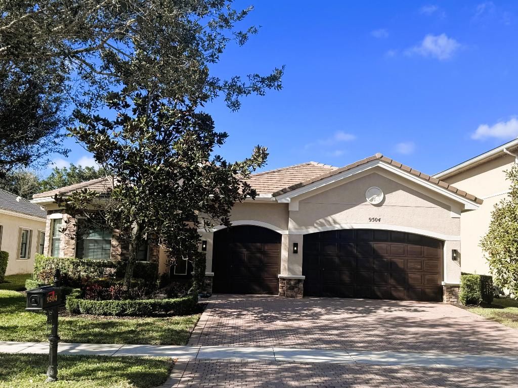 Photo of 9504 Equus Circle, Boynton Beach, FL 33472 (MLS # R11153666)
