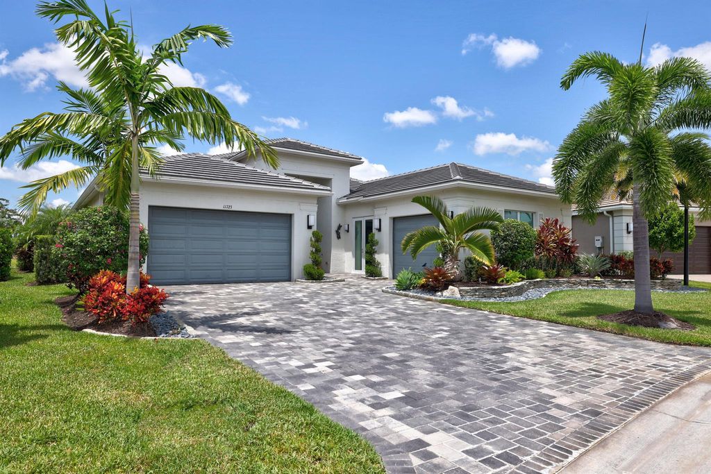 Photo of 11723 SW Coronado Springs Drive, Port Saint Lucie, FL 34987 (MLS # R10913399)