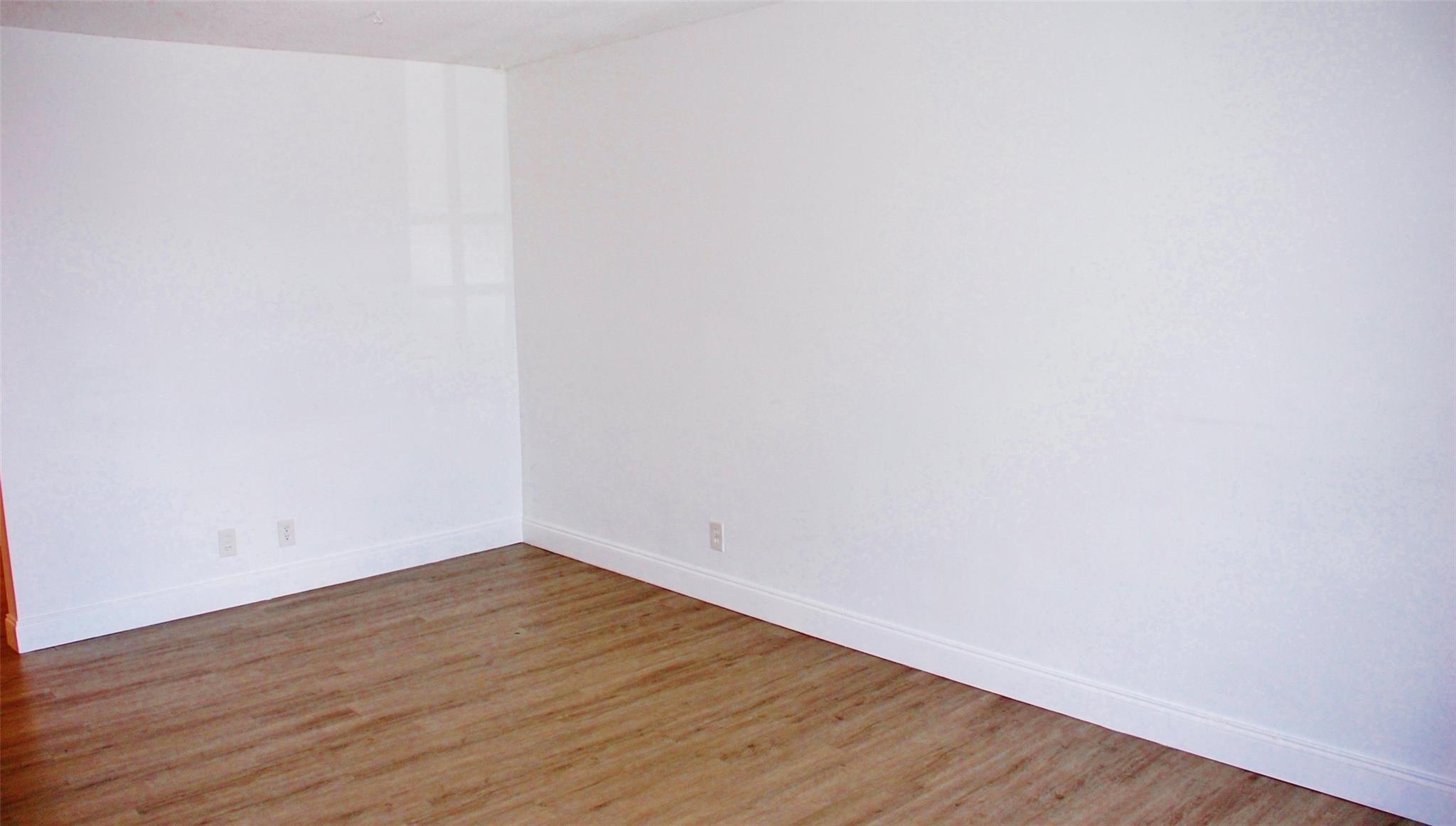 Lake Park Gardens #4 Inc - Residential Lease