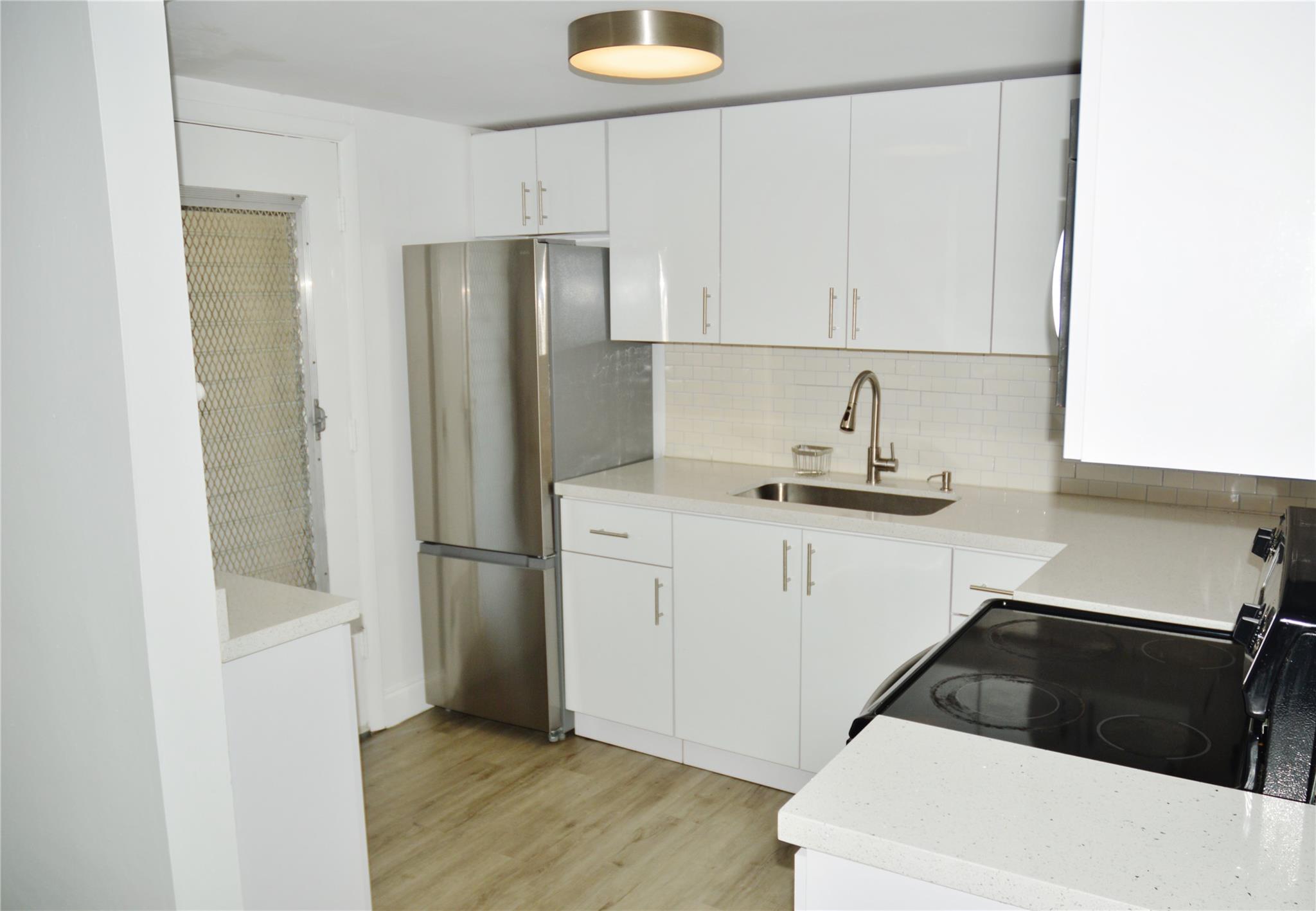 Lake Park Gardens #4 Inc - Residential Lease