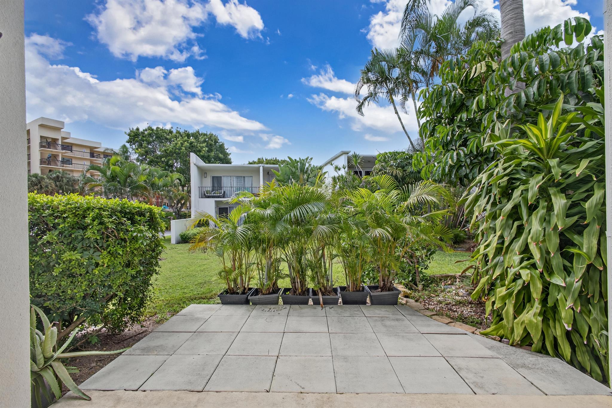 ROYALE HARBOUR - Residential