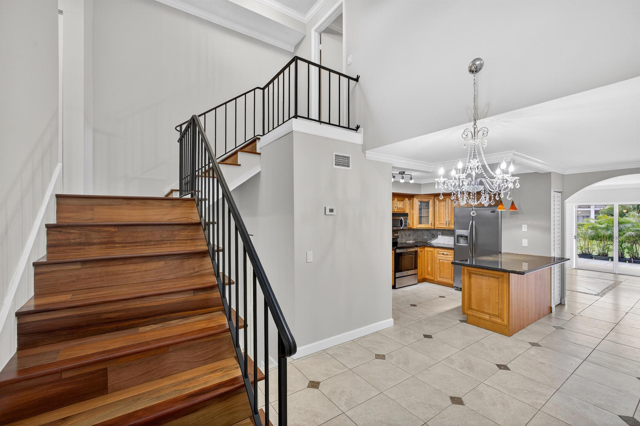 ROYALE HARBOUR - Residential