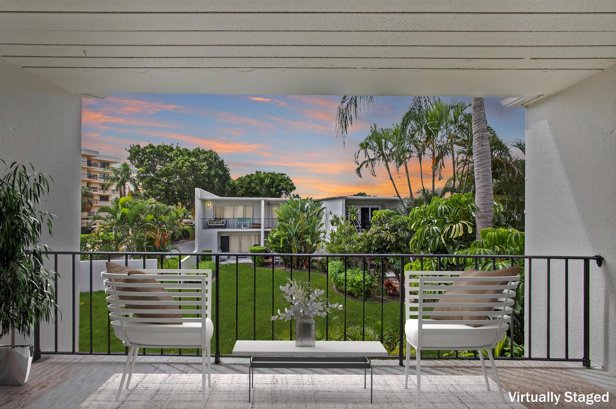 ROYALE HARBOUR - Residential