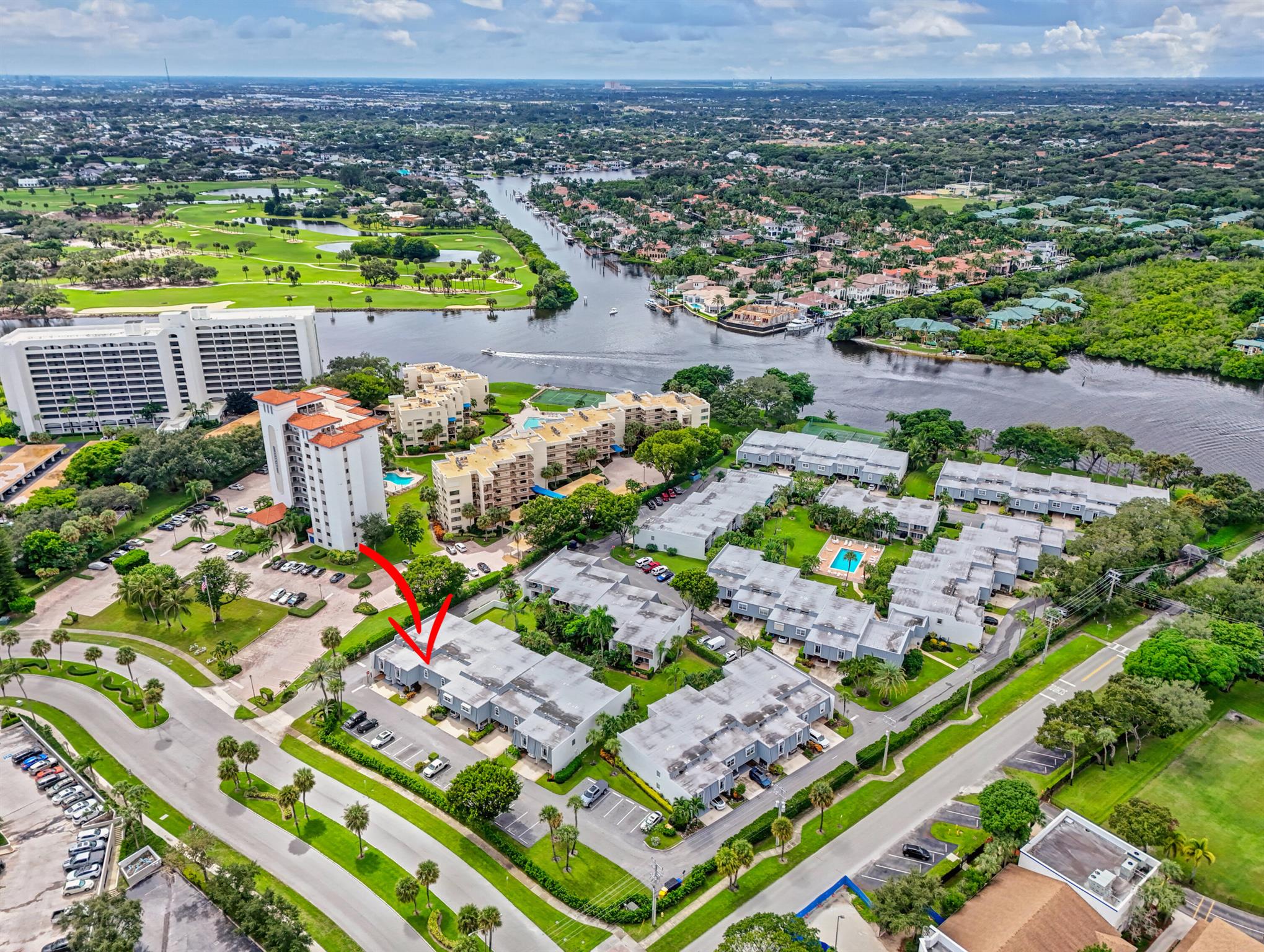 ROYALE HARBOUR - Residential