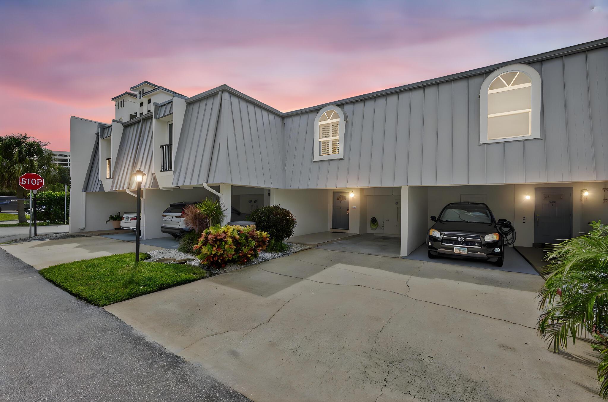 View photos, virtual tours, details... 382 Golfview Road C