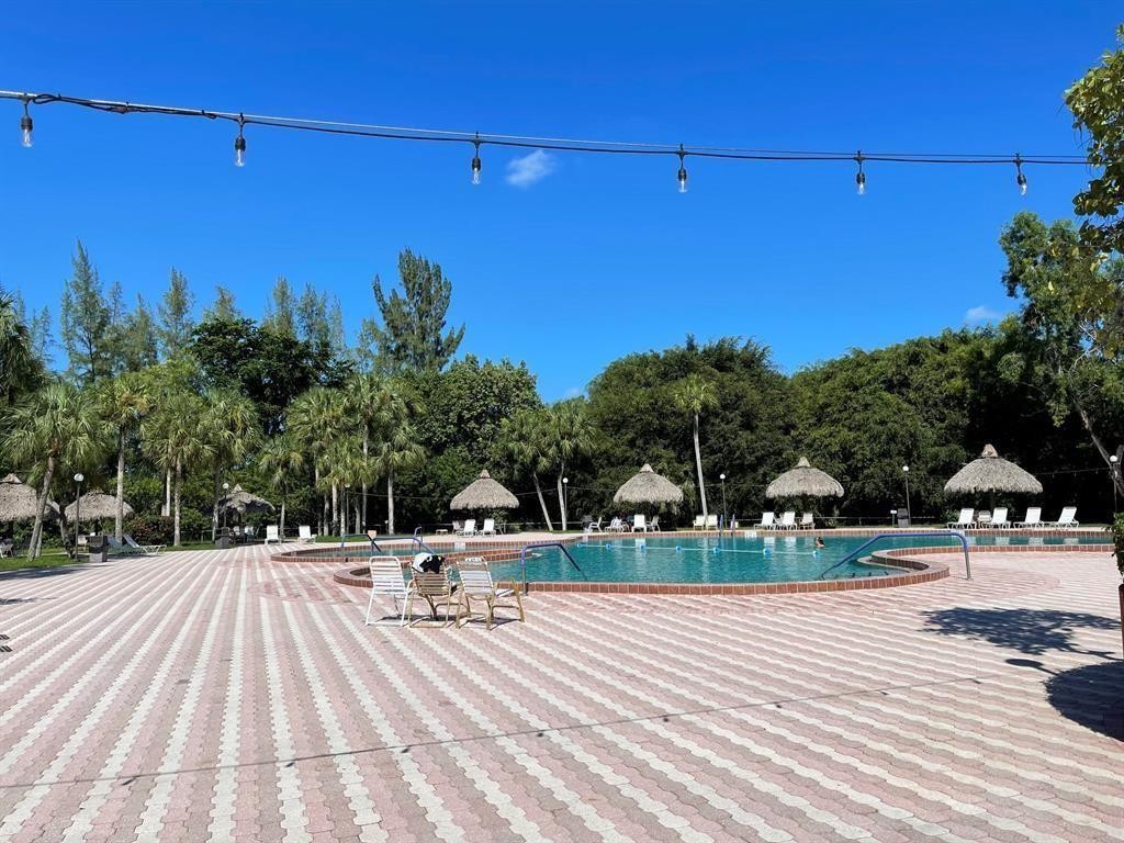 HOLIDAY SPRINGS VILLAGE 1 - Residential