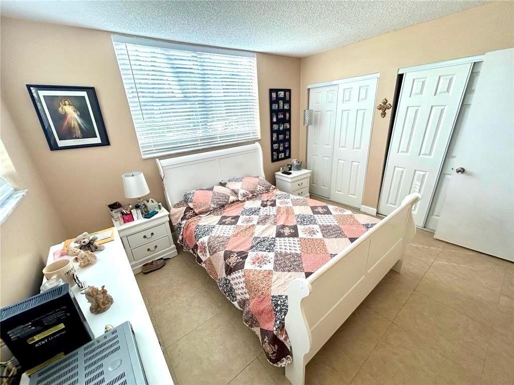 HOLIDAY SPRINGS VILLAGE 1 - Residential