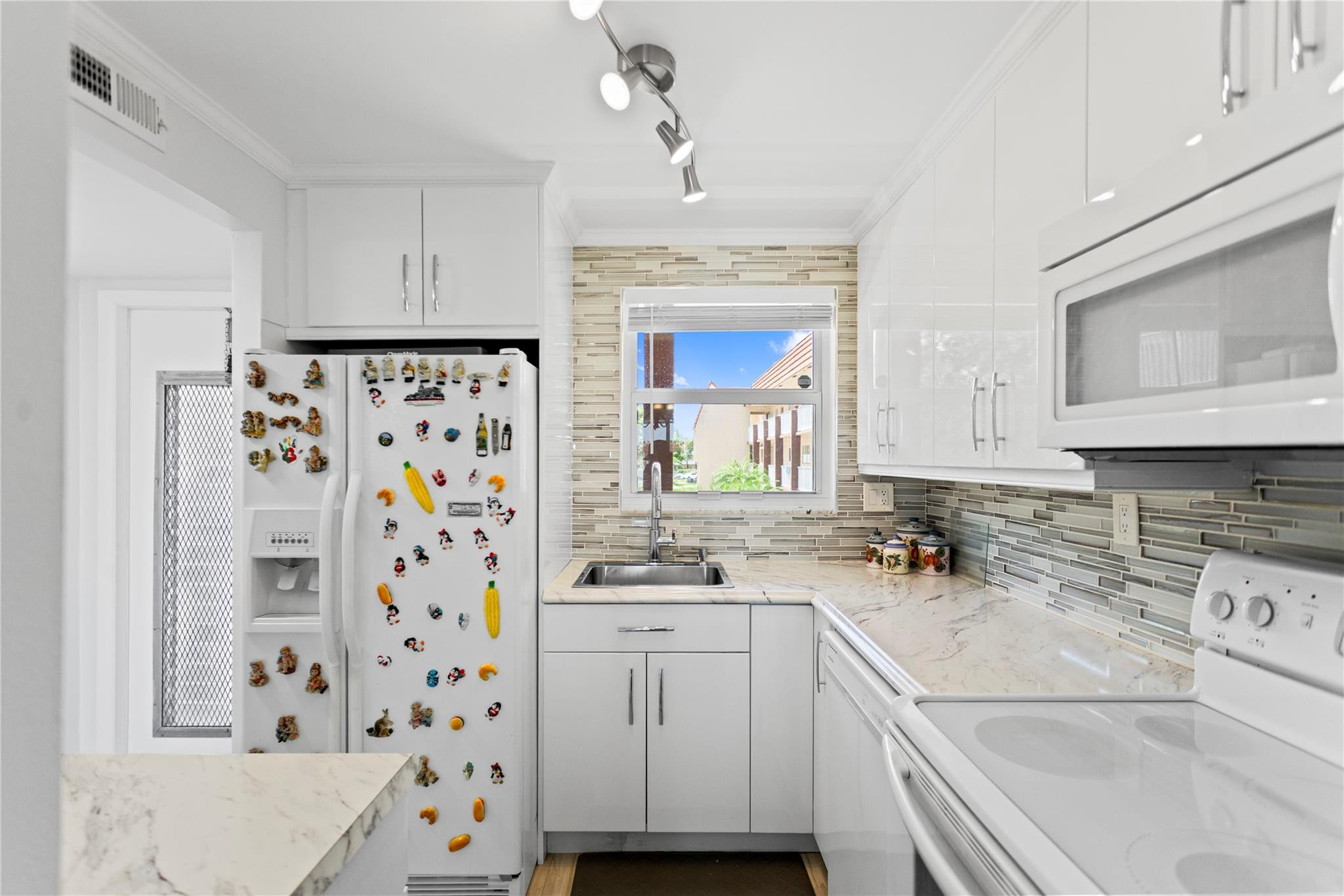 Sunrise Lakes Phase 3 - Residential