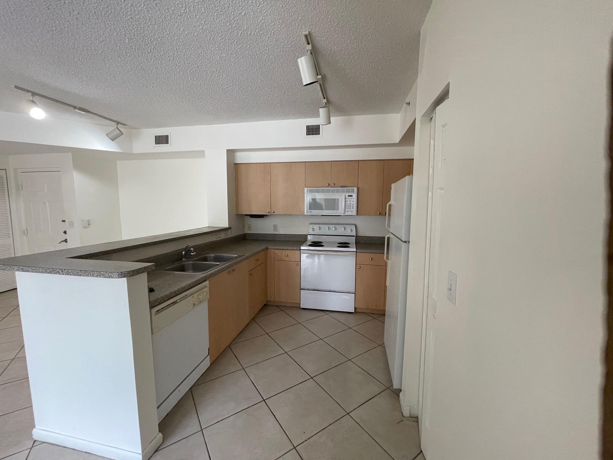 EL-AD NOB HILL CONDO - Residential Lease
