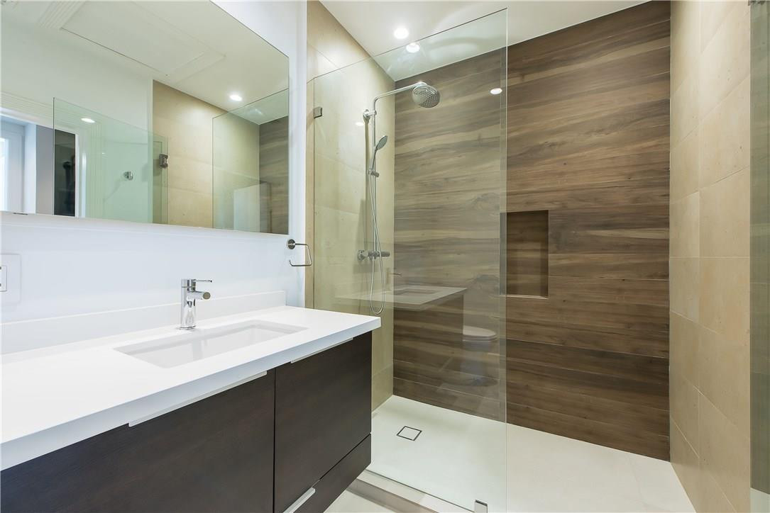 Bay Colony Sec Of The - Residential