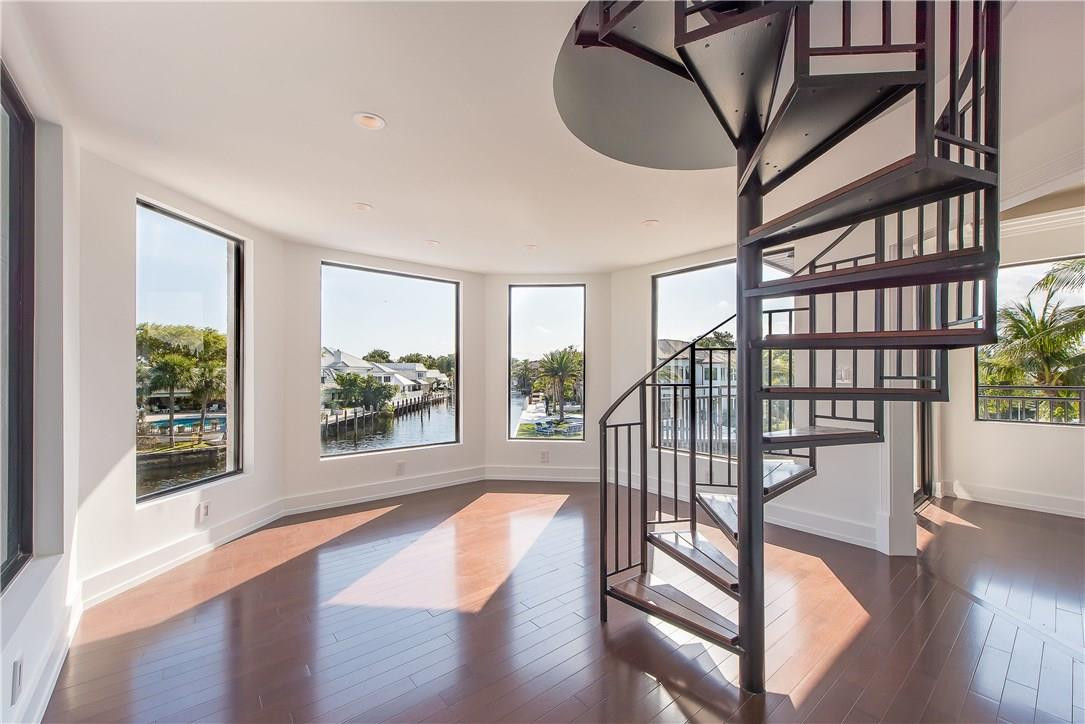 Bay Colony Sec Of The - Residential