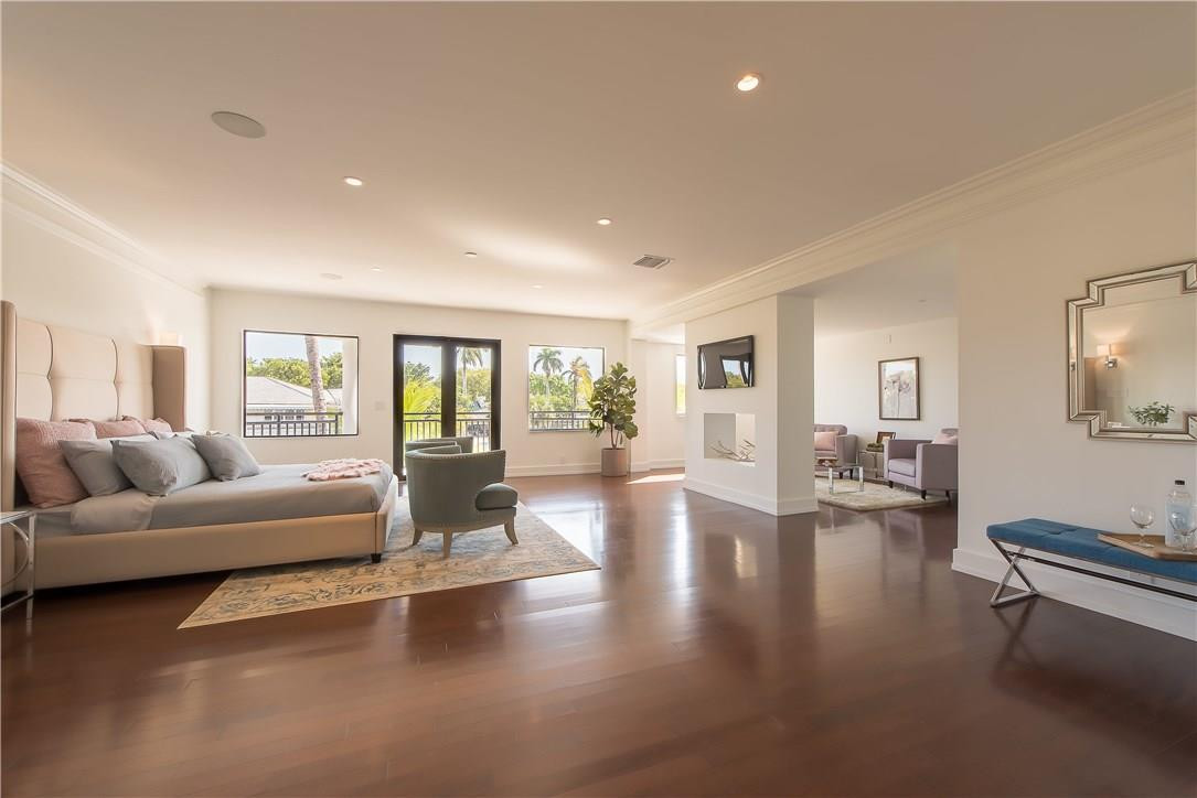 Bay Colony Sec Of The - Residential