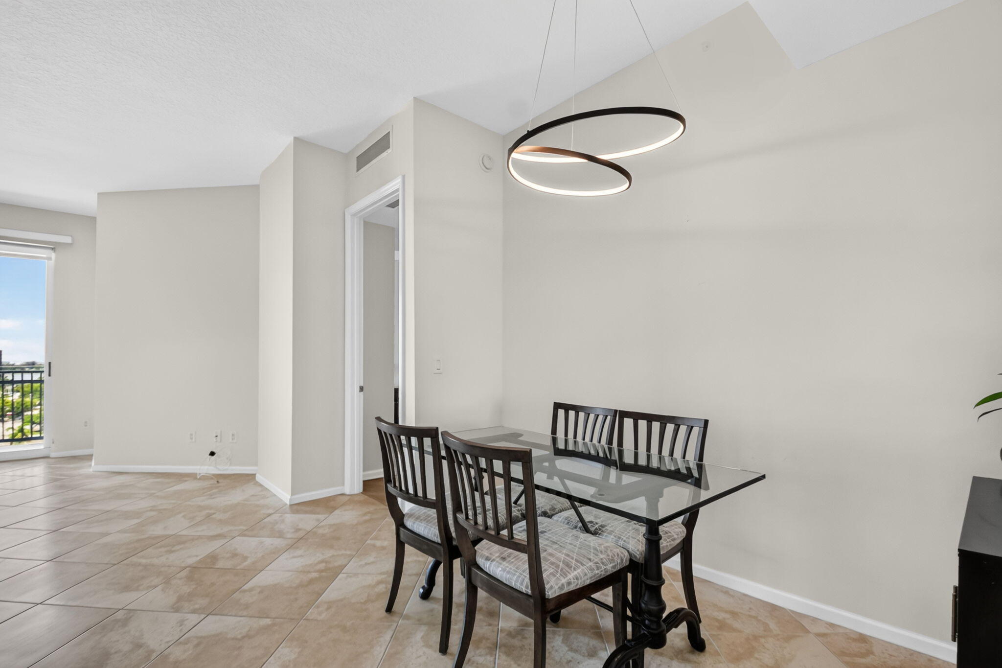 403 S Sapodilla Avenue 706