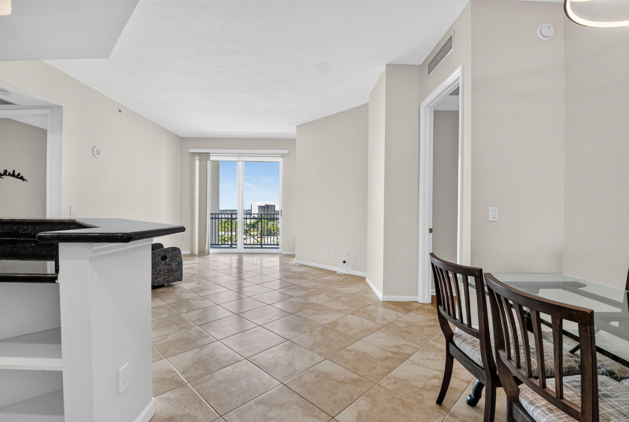 403 S Sapodilla Avenue 706