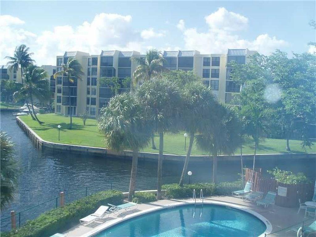 Boca Bayou - Residential