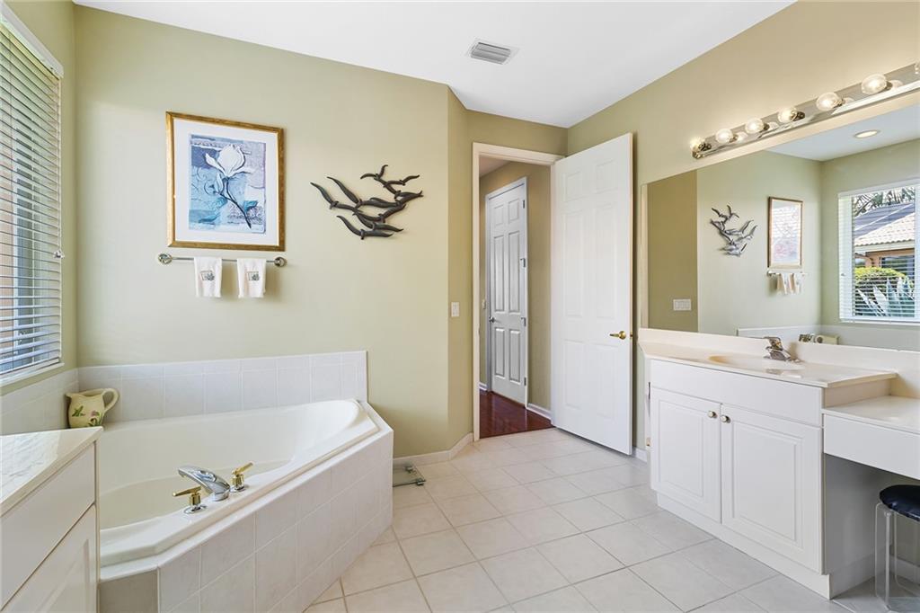 VENETIAN ISLES - Residential